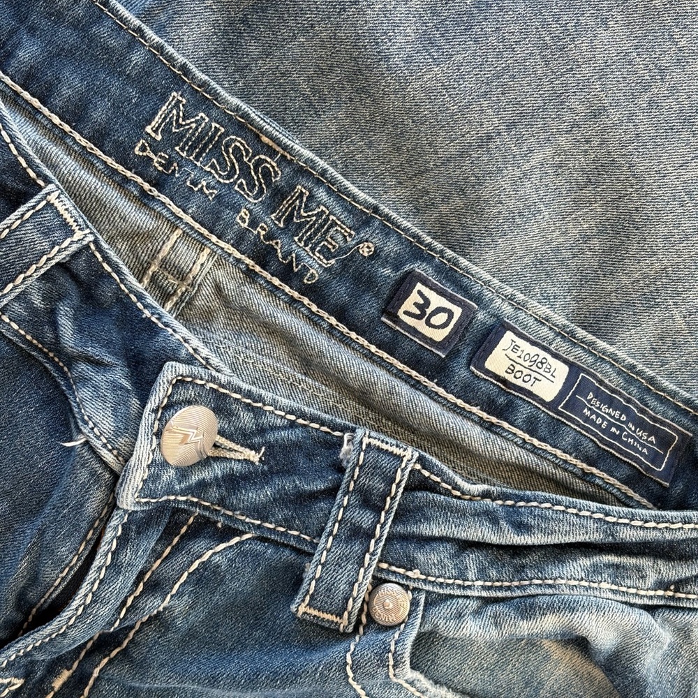 Miss Me Distressed Boot Jeans - Picture 4 of 5